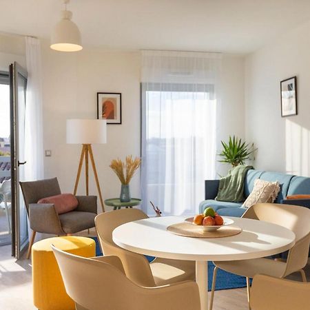 Aparthotel Oh Activ Nîmes Esterno foto