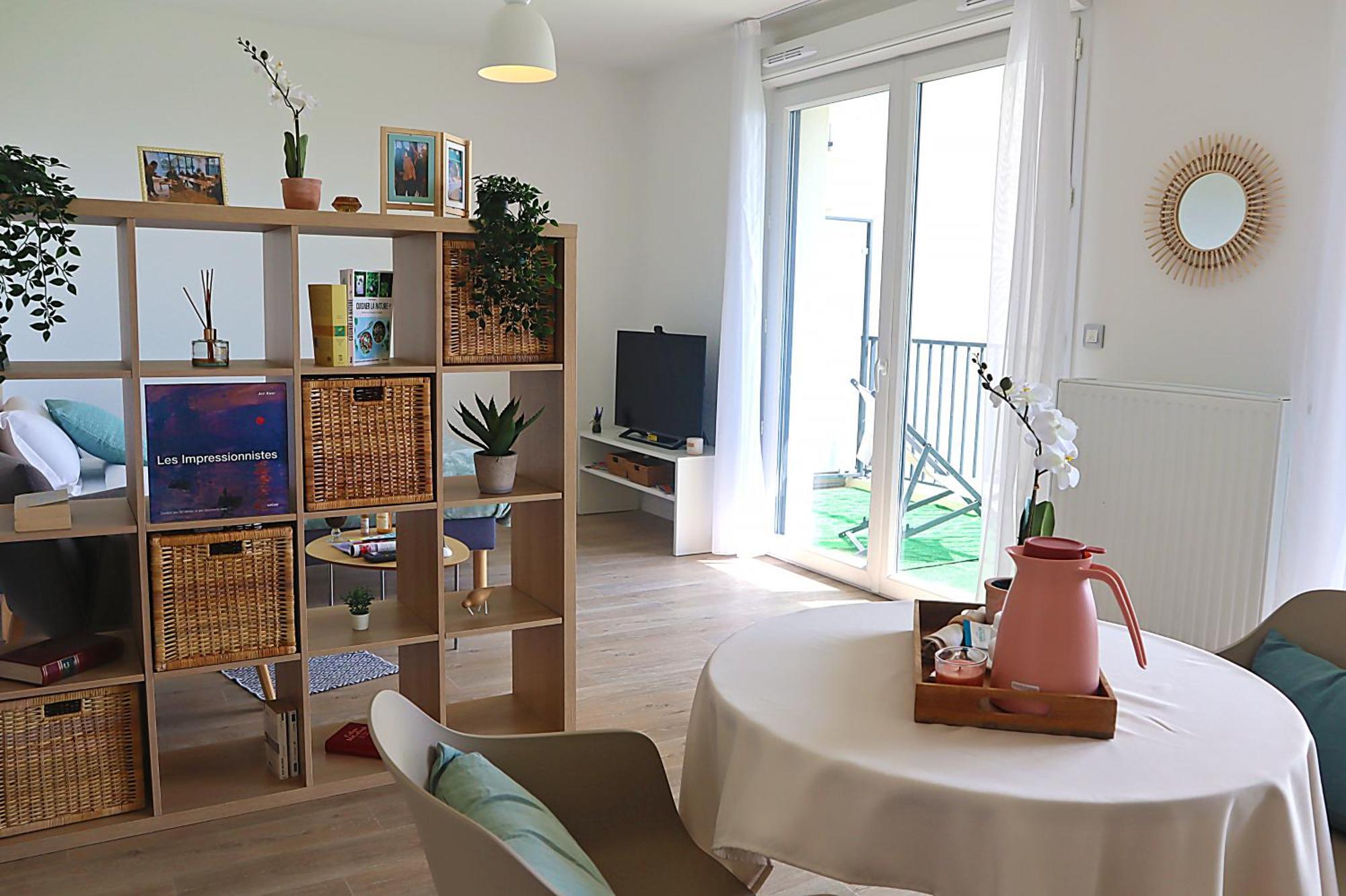 Aparthotel Oh Activ Nîmes Esterno foto